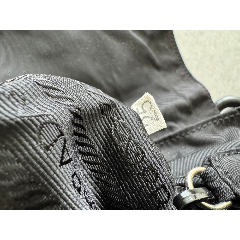 Prada Black Nylon Chain Shoulder Bag Made in Italy Authentic CoA - Picture 5 of 8
